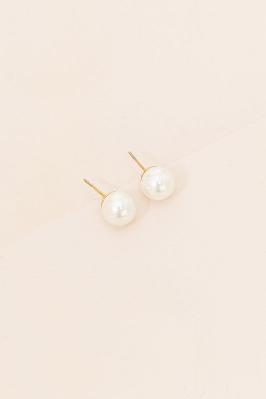 Lovoda Flawless Pearl Stud Earrings- Medium 14K