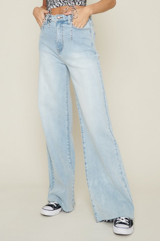 Vibrant M.i.U HIGH WAISTED WIDE LEG JEANS