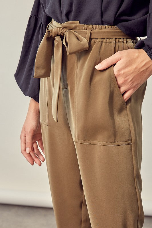 Load image into Gallery viewer, Mustard Seed Satin Pants with Belt
