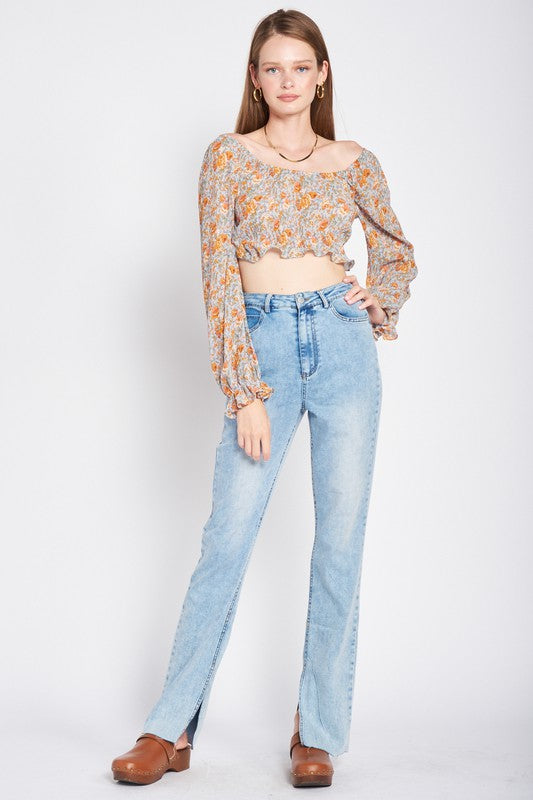 Emory Park SCOOP NECK FLORAL TOP WITH RUFFLE DETAIL