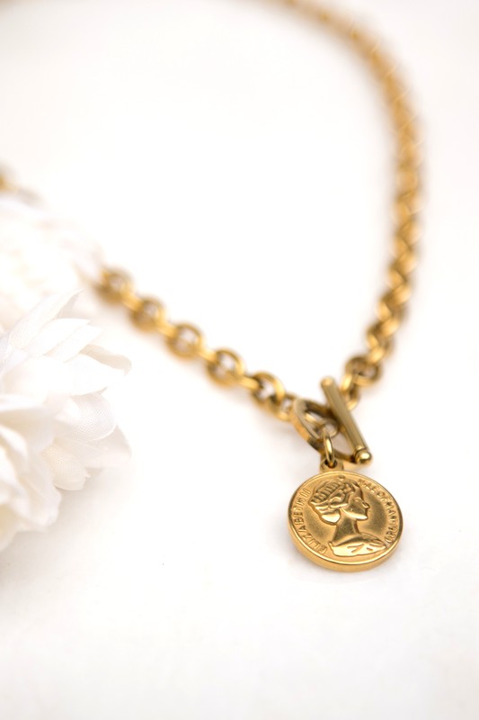 Aili's Corner Coin Accent Chain Necklace