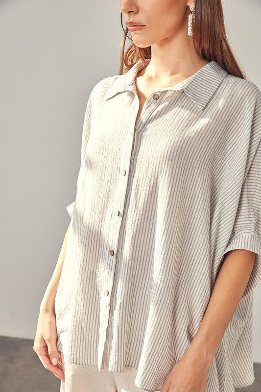 Load image into Gallery viewer, Mustard Seed Junior Striped Button Up Shirt
