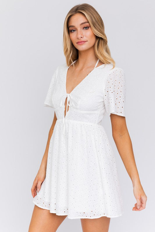 LE LIS Short Sleeve Babydoll Style Dress