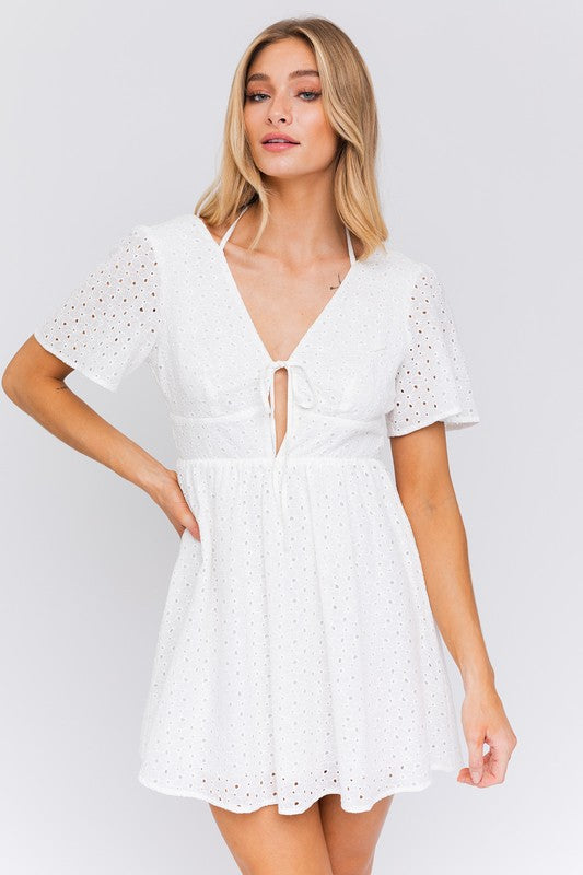 LE LIS Short Sleeve Babydoll Style Dress