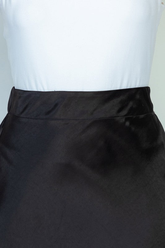 White Birch High Waisted Solid Woven Skirt