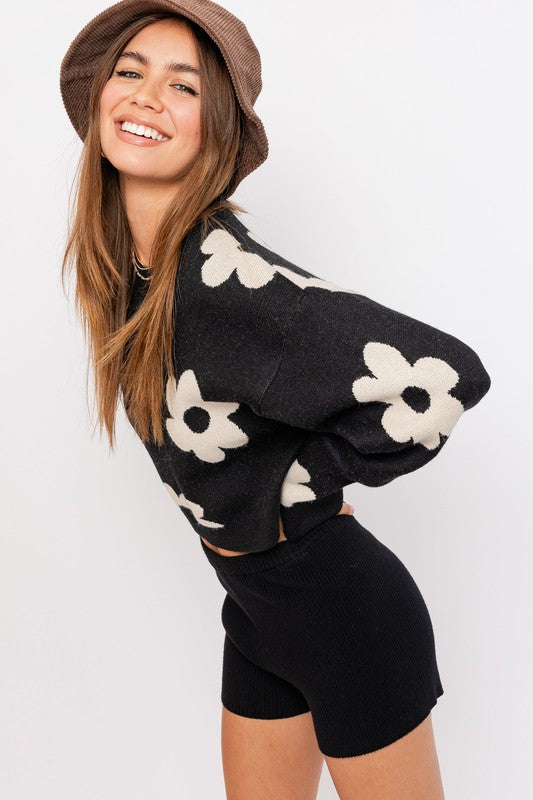 LE LIS Long Sleeve Crop Sweater with Daisy Pattern