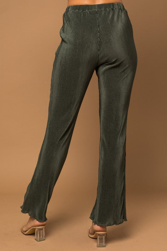 Gilli Plisse Fit And Flare Pants