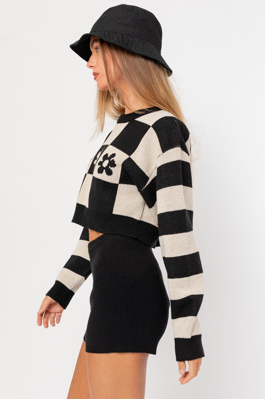 LE LIS Long Sleeve Crop Sweater