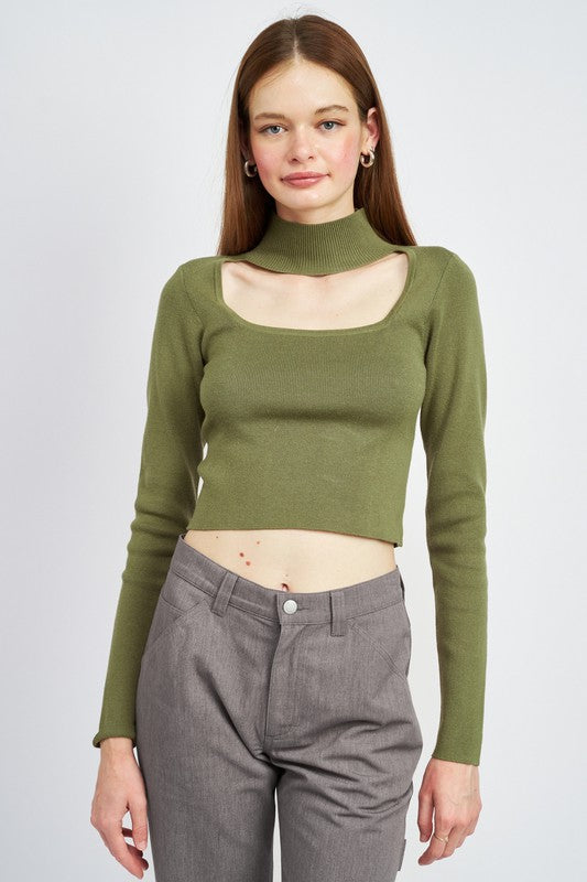 Emory Park TURTLE NECK CROP TOP WITH CUT OUT