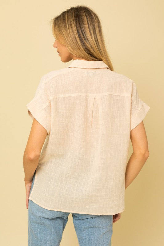 Gilli Short Sleeve Button Down Blouse