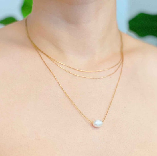 Load image into Gallery viewer, Ellison and Young Layered Freshwater Pearl Pendant Necklace
