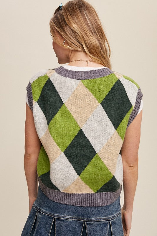 Load image into Gallery viewer, Listicle Argyle Cropped Sweater Vest
