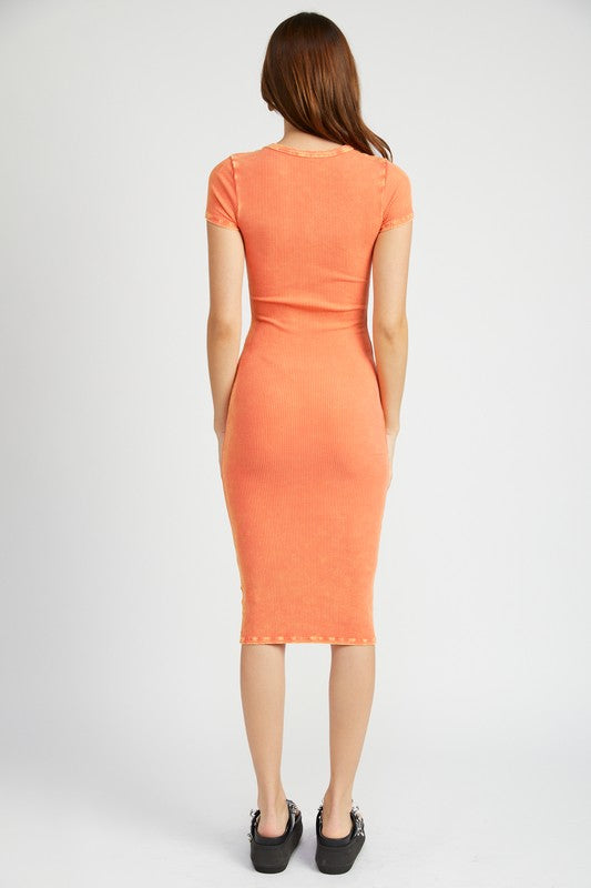 Emory Park SHORT SLEEVE BODYCON MIDI DRESS