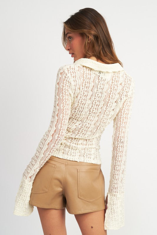 Emory Park BELL SLEEVE LACE TOP