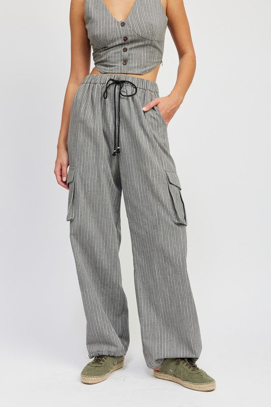 Emory Park STRIPED CARGO PANTS WITH WAIST DRAWSTRING