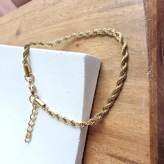 Load image into Gallery viewer, Spiffy &amp;amp; Splendid Luxe Gold Rope Bracelet
