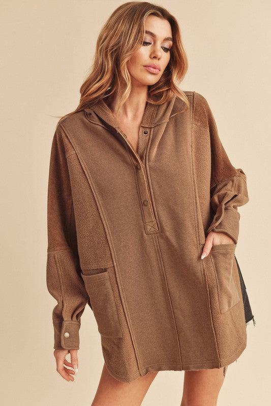 Aemi + Co Dove Hooded Pullover