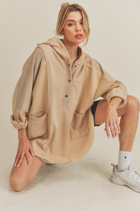 Aemi + Co Dove Hooded Pullover