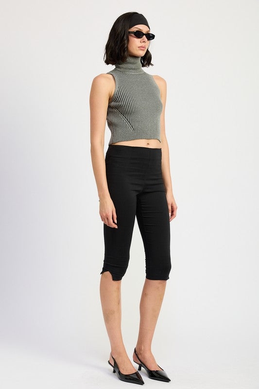 Emory Park TURTLE NECK RIBBED SLEEVELESS TOP