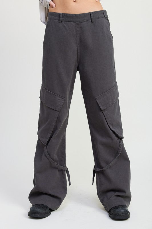 Emory Park Baggy CARGO PANTS WITH POCKET DETAIL