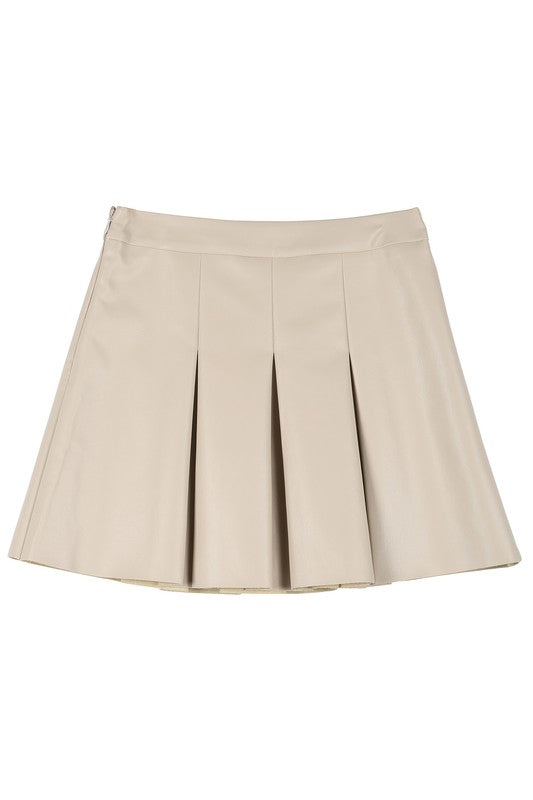 Load image into Gallery viewer, Lilou Vegan leather pleated mini skirt
