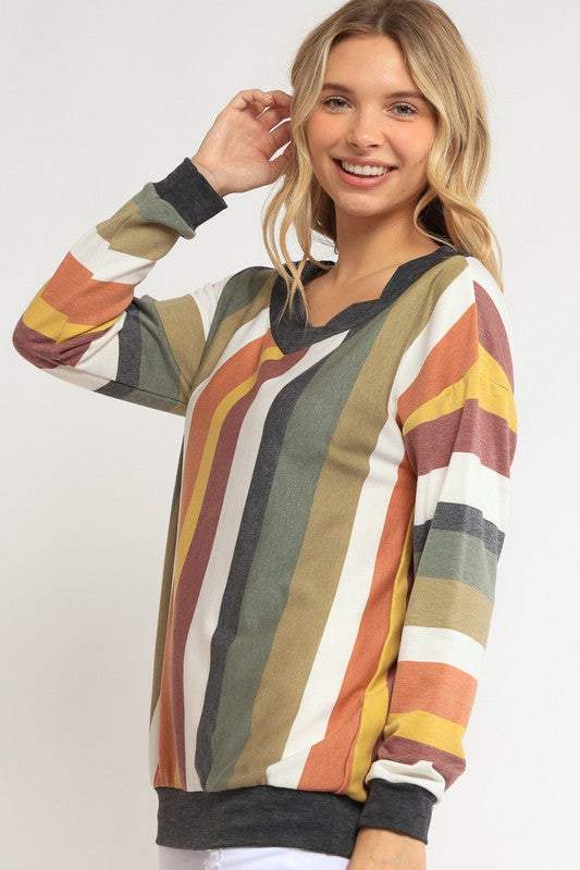 e Luna WIDE V NECK PLUS SWEATSHIRT