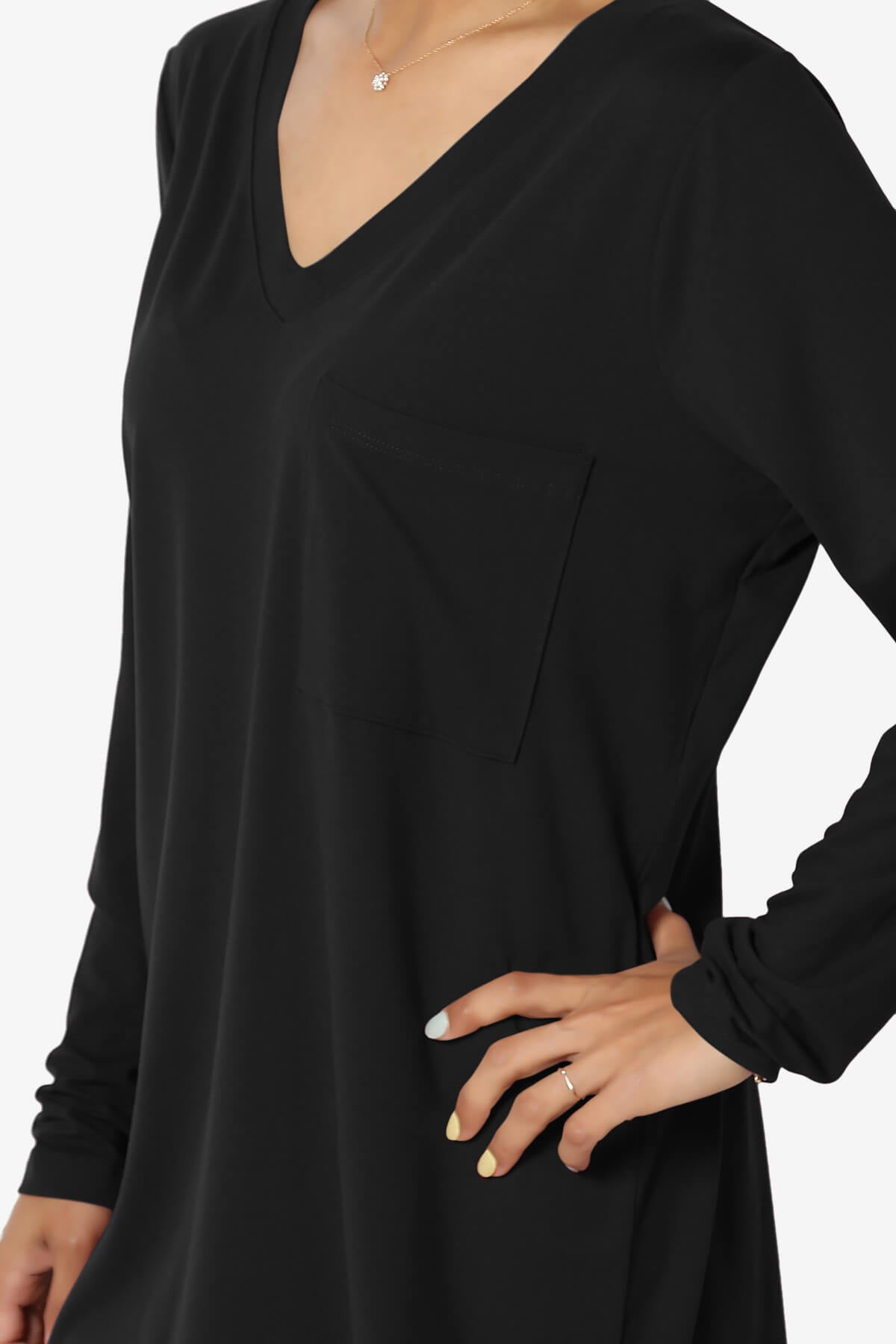 Susan Ultra Soft Chest Pocket Loose Fit T-Shirt BLACK_5