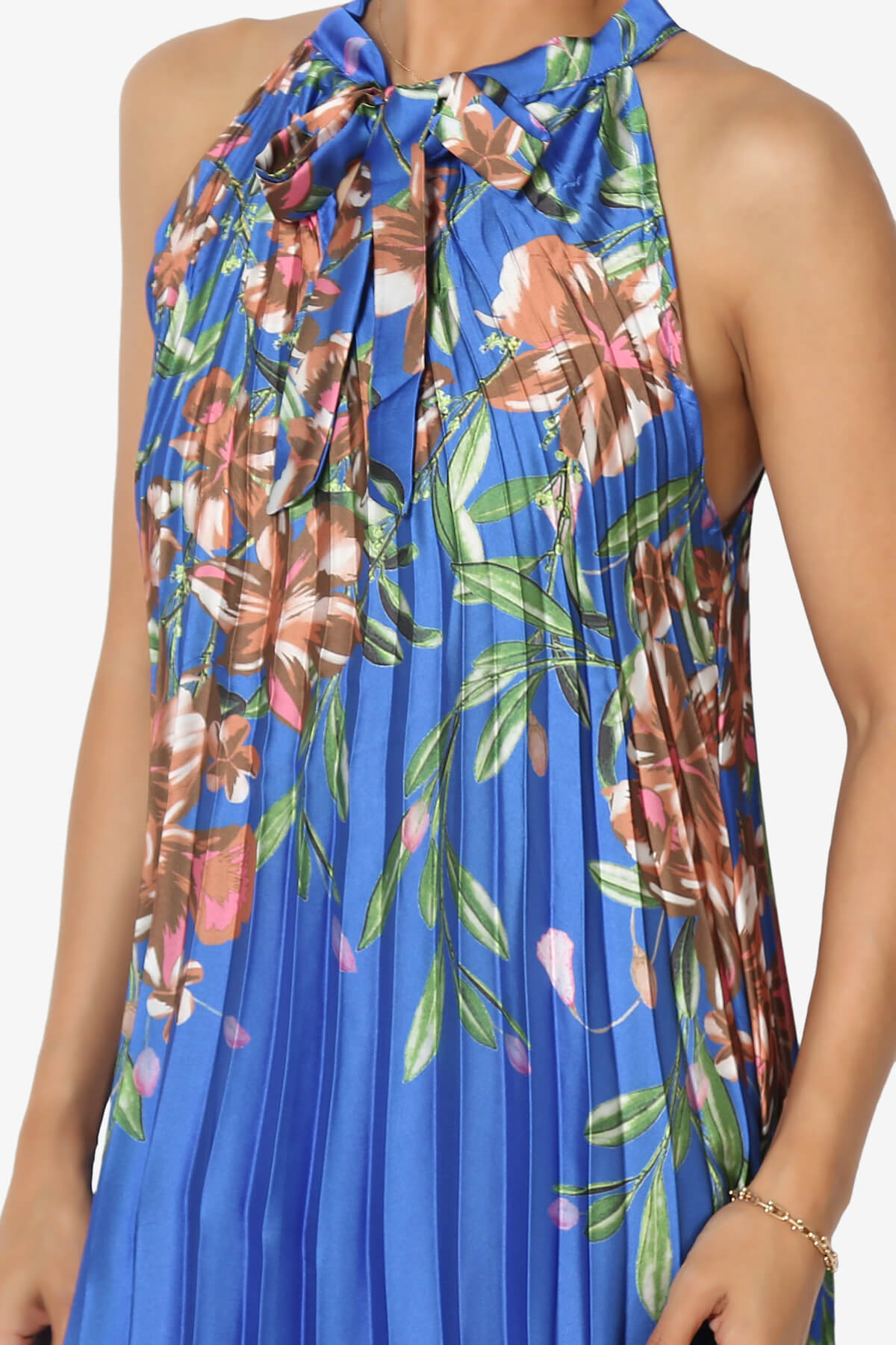 Load image into Gallery viewer, Vivienne Floral Halter Pleated A Line Maxi Dress BLUE_5
