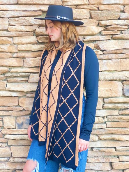 Ellison and Young Paris Class Knit Scarf