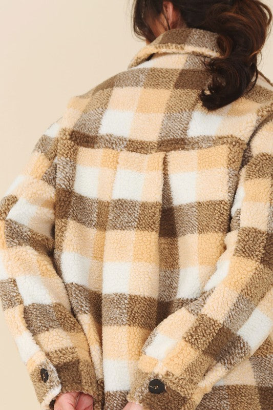 Lilou Plaid sherpa jacket with pockets